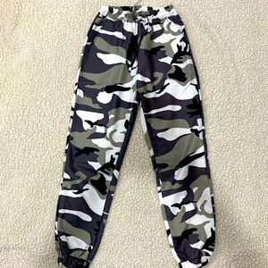 CAMO TRACK PANTS